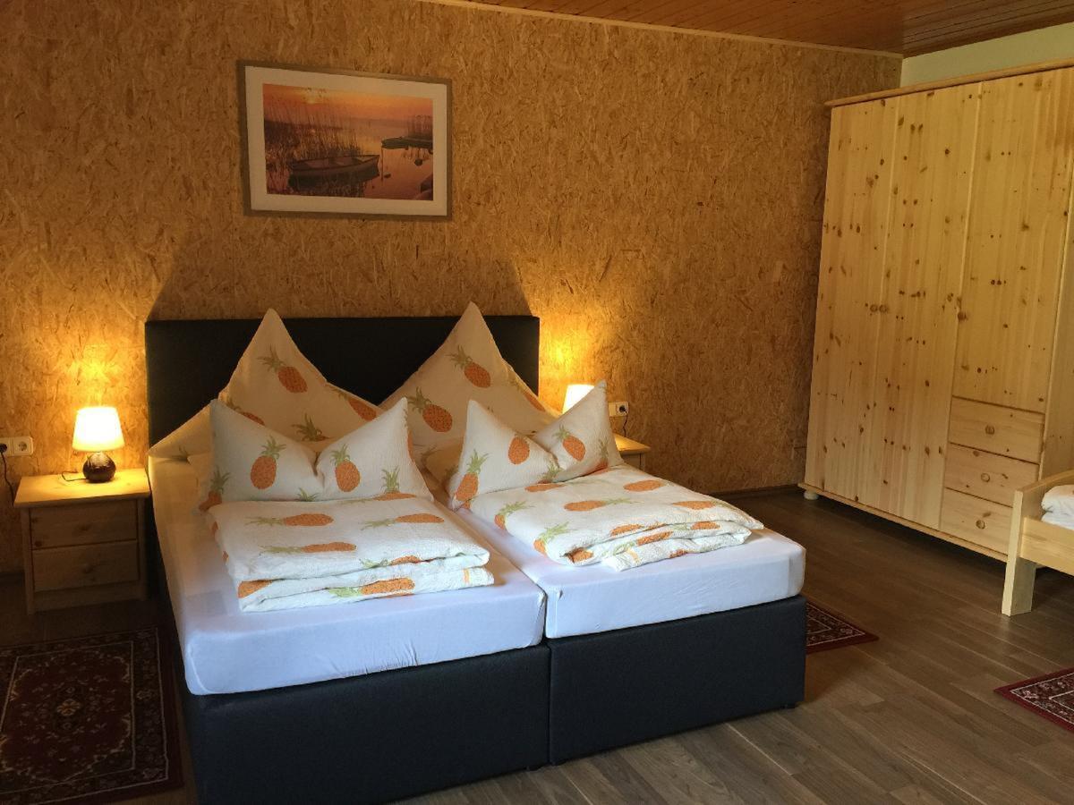 Ferienwohnung Wittenzellner ไบเออริช ไอเซินชไตน์ ภายนอก รูปภาพ